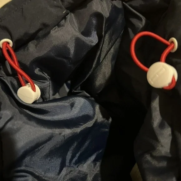 Tommy Hilfiger traveler boxy Puffer coat Jacket XLARGE jacket blue red NWT - Picture 10 of 13